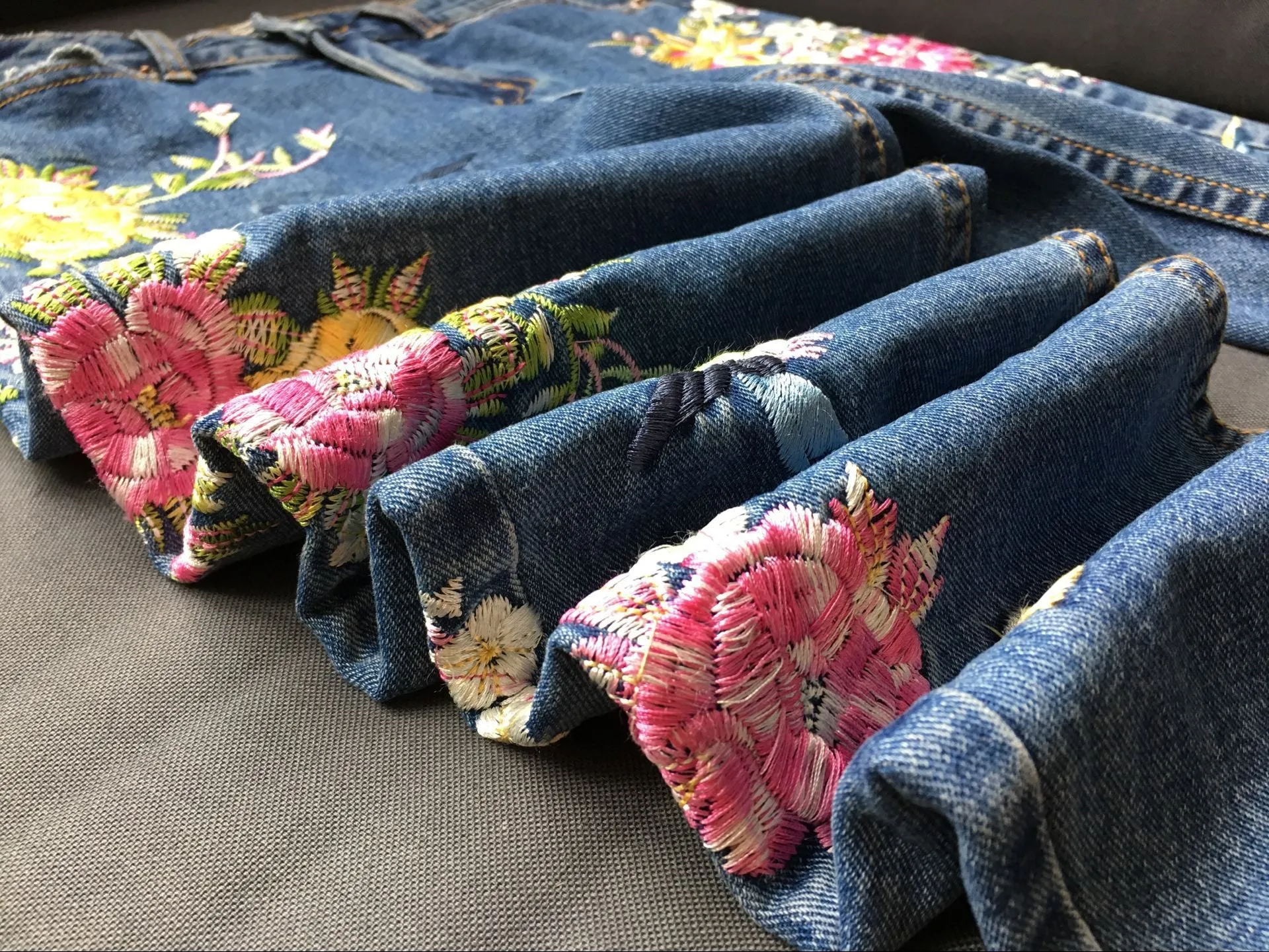 Bird Flower Front and Back Embroidery Jeans