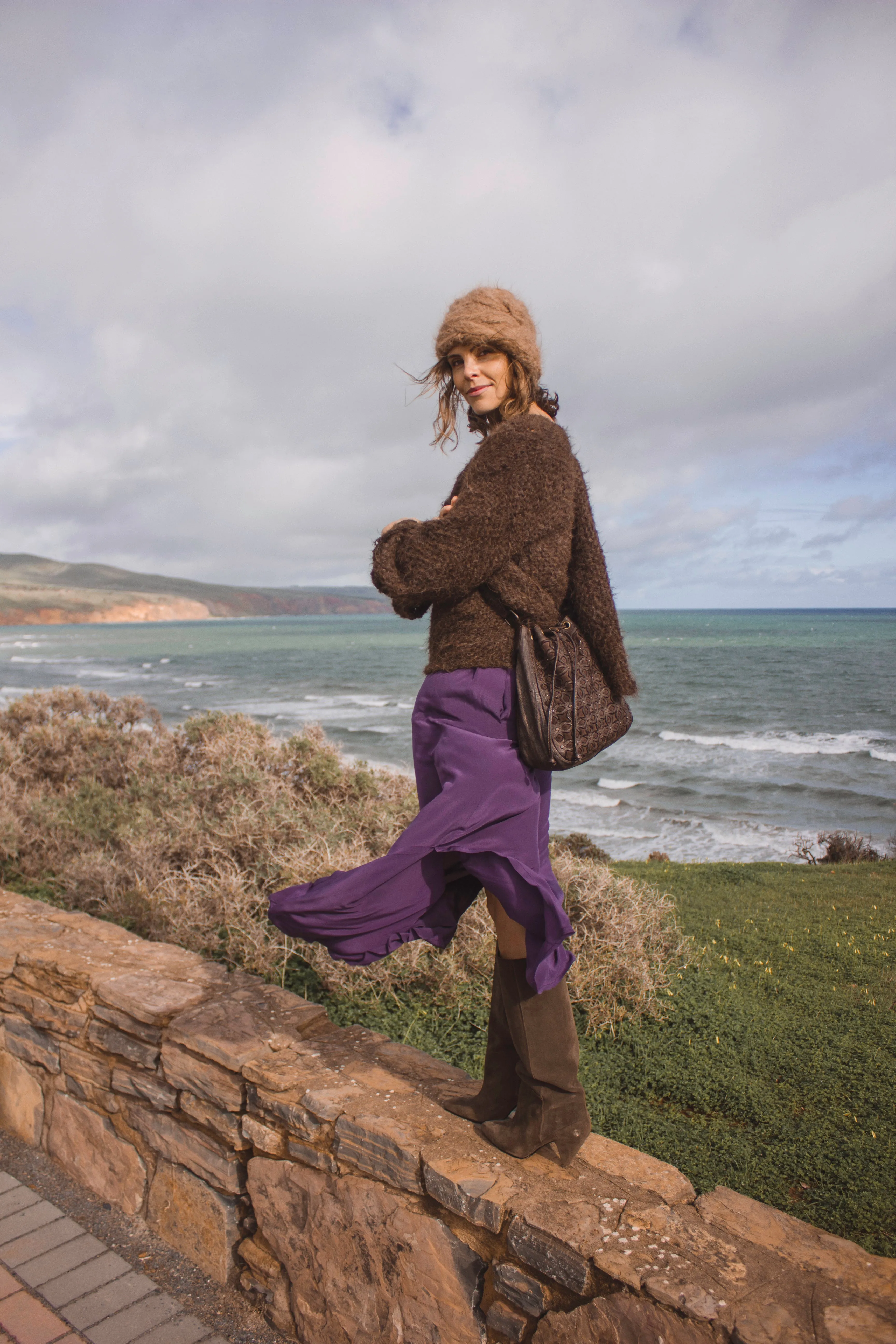 Hand loom sweater with detachable collar - Mocca
