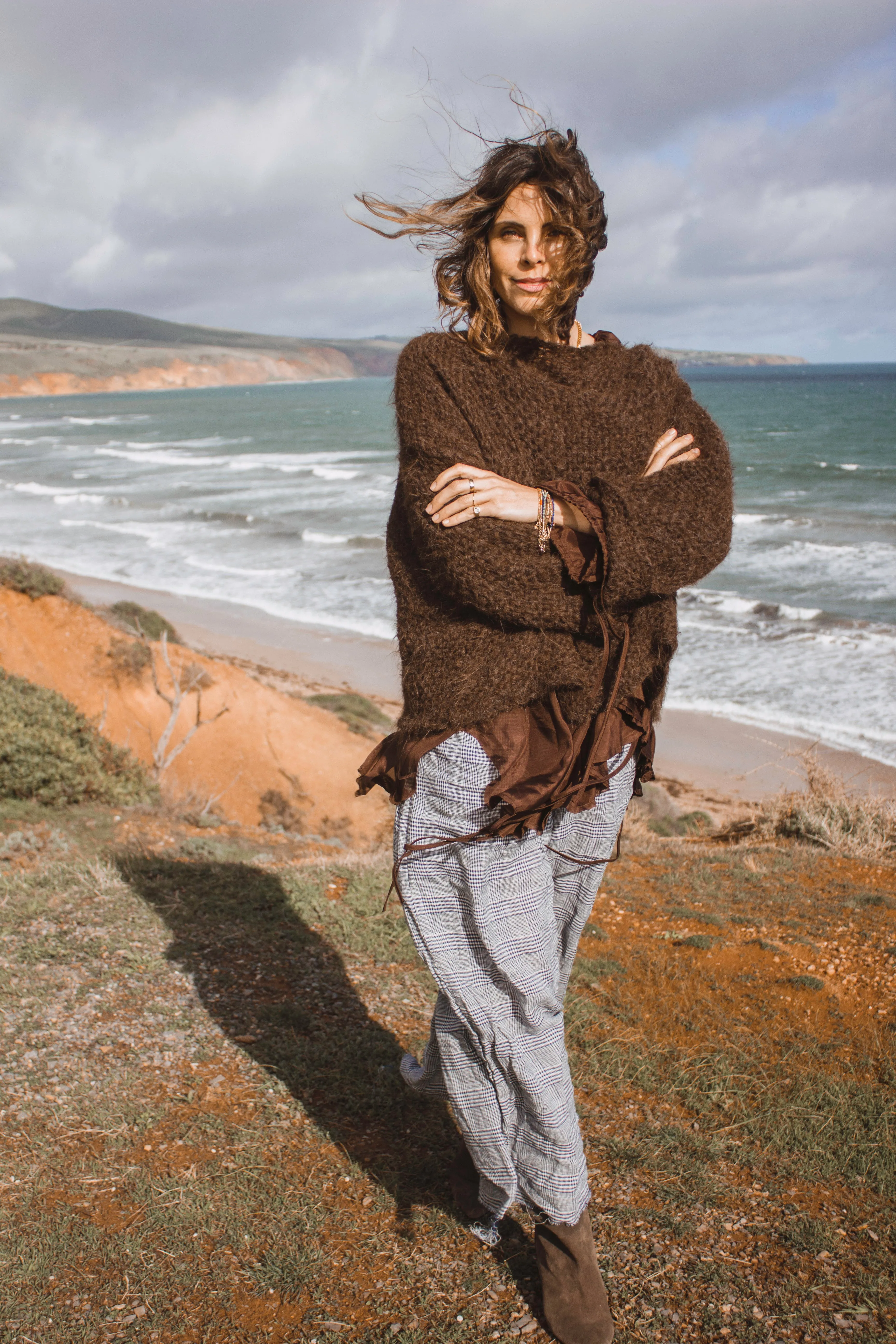 Hand loom sweater with detachable collar - Mocca