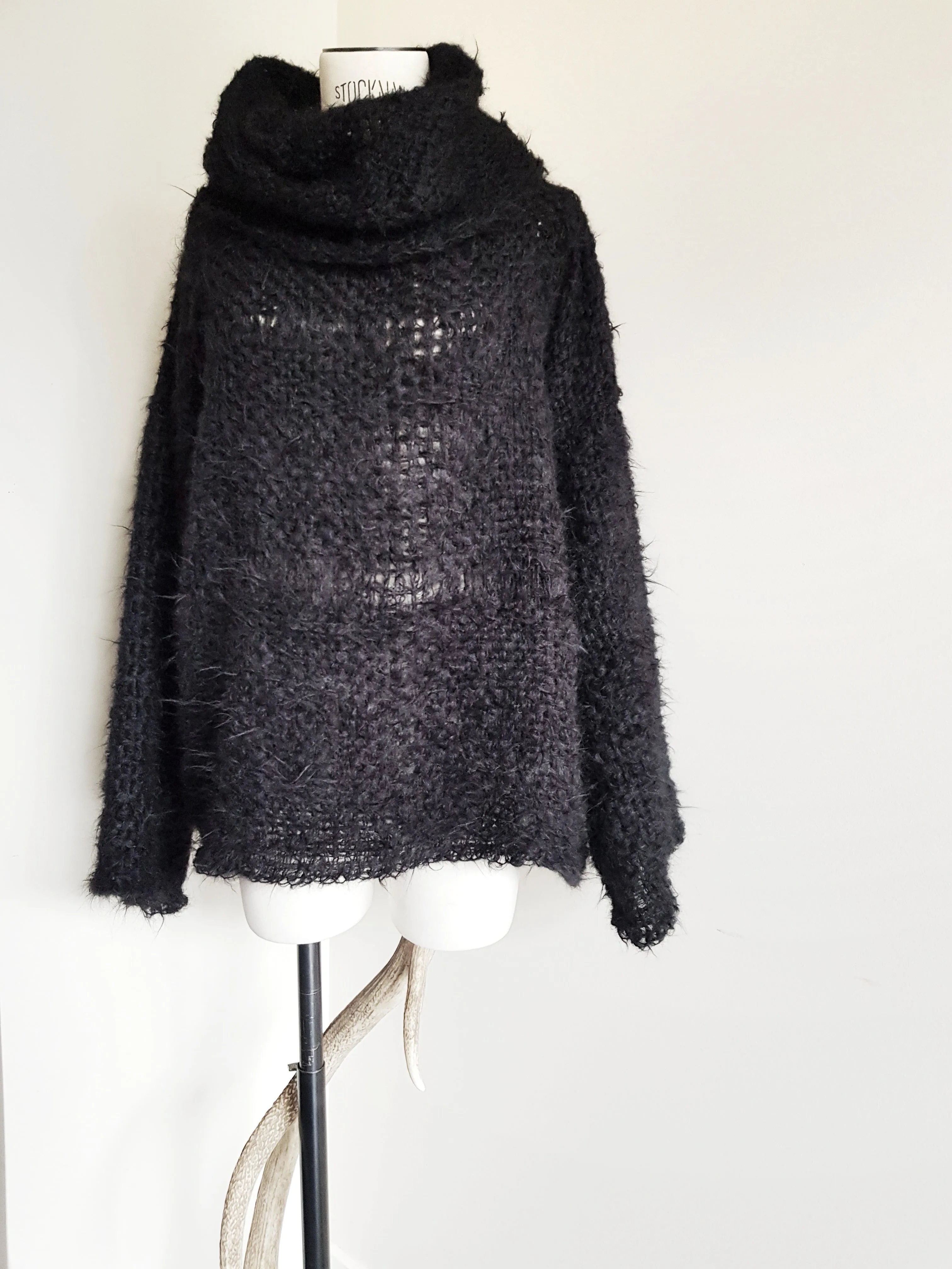 Hand loom sweater with detachable collar - Mocca