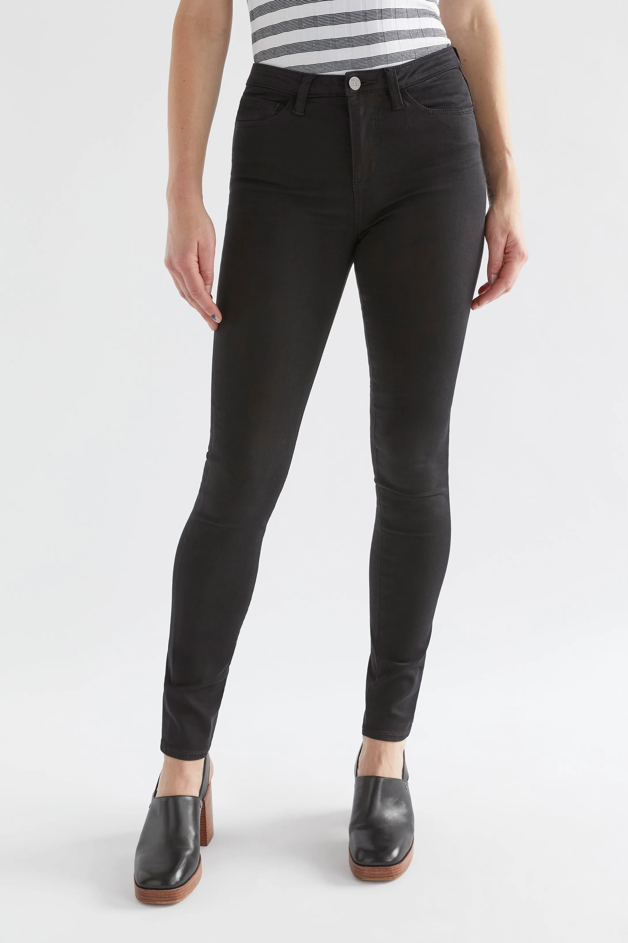 Optimized title: Stylish Oslo Black Jeans for Men and Women - High-Quality Denim Pants