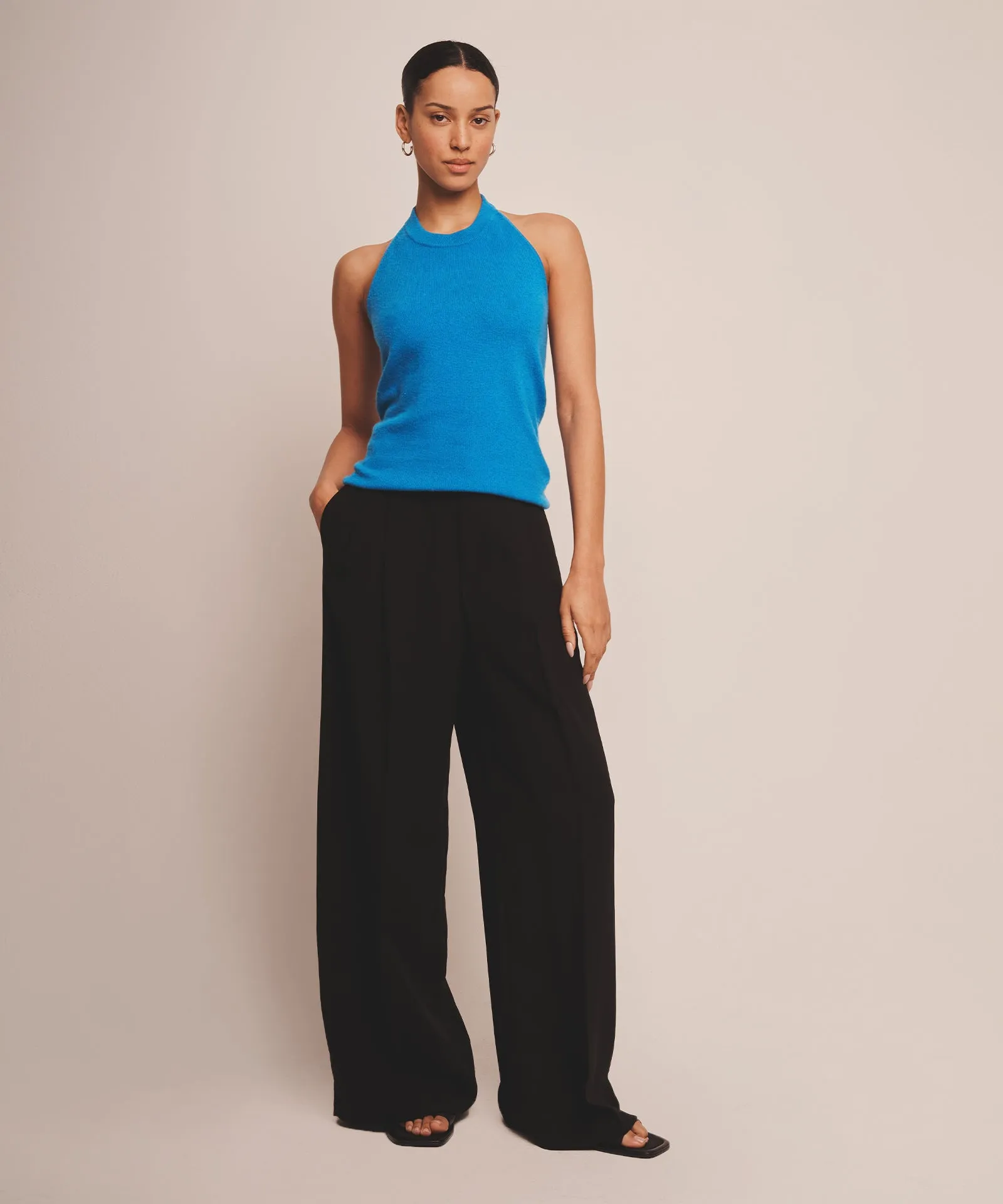 Luxurious Signature Cashmere Halter Neck Top - Elegant Womens Fashion Blouse