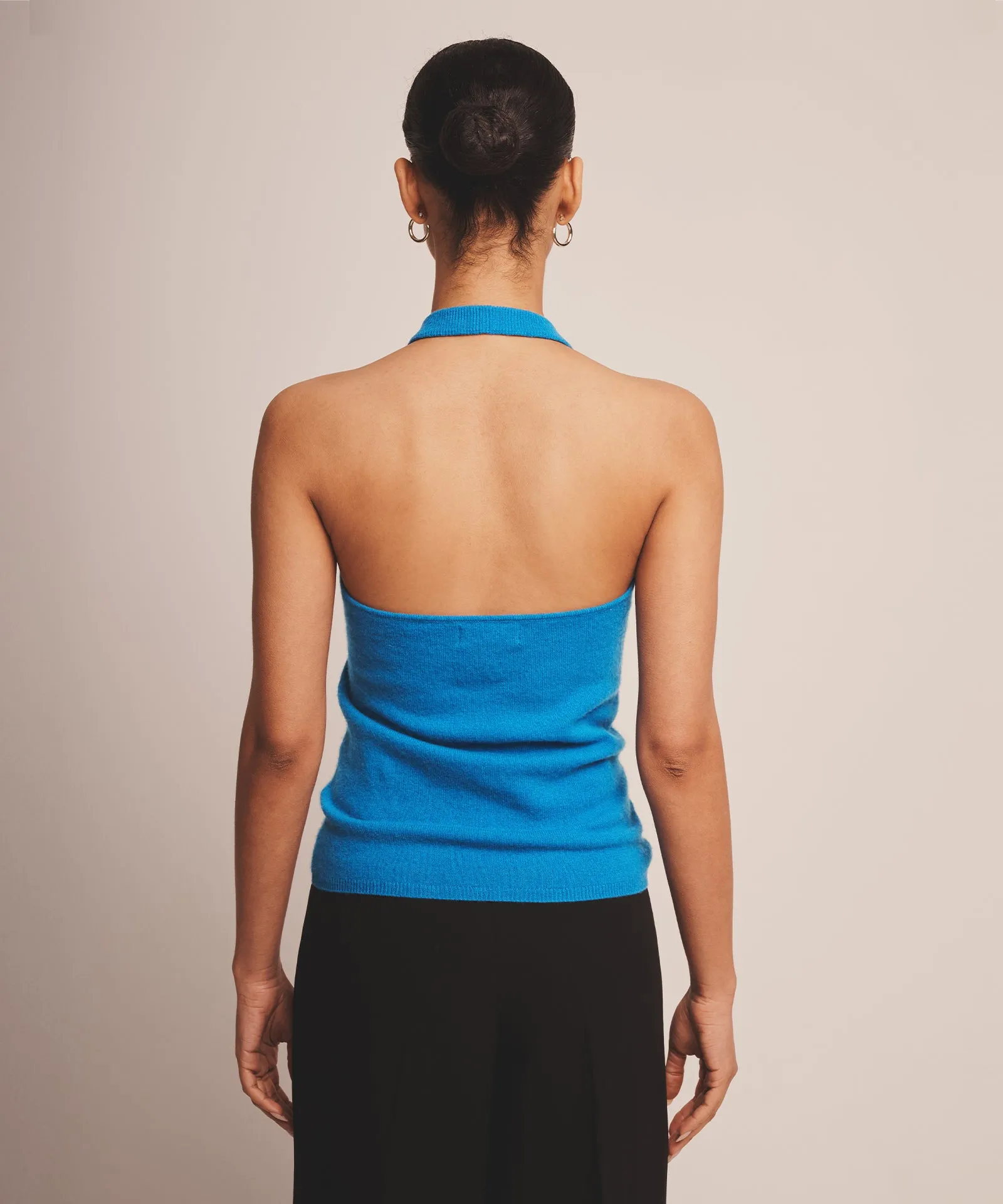 Luxurious Signature Cashmere Halter Neck Top - Elegant Womens Fashion Blouse