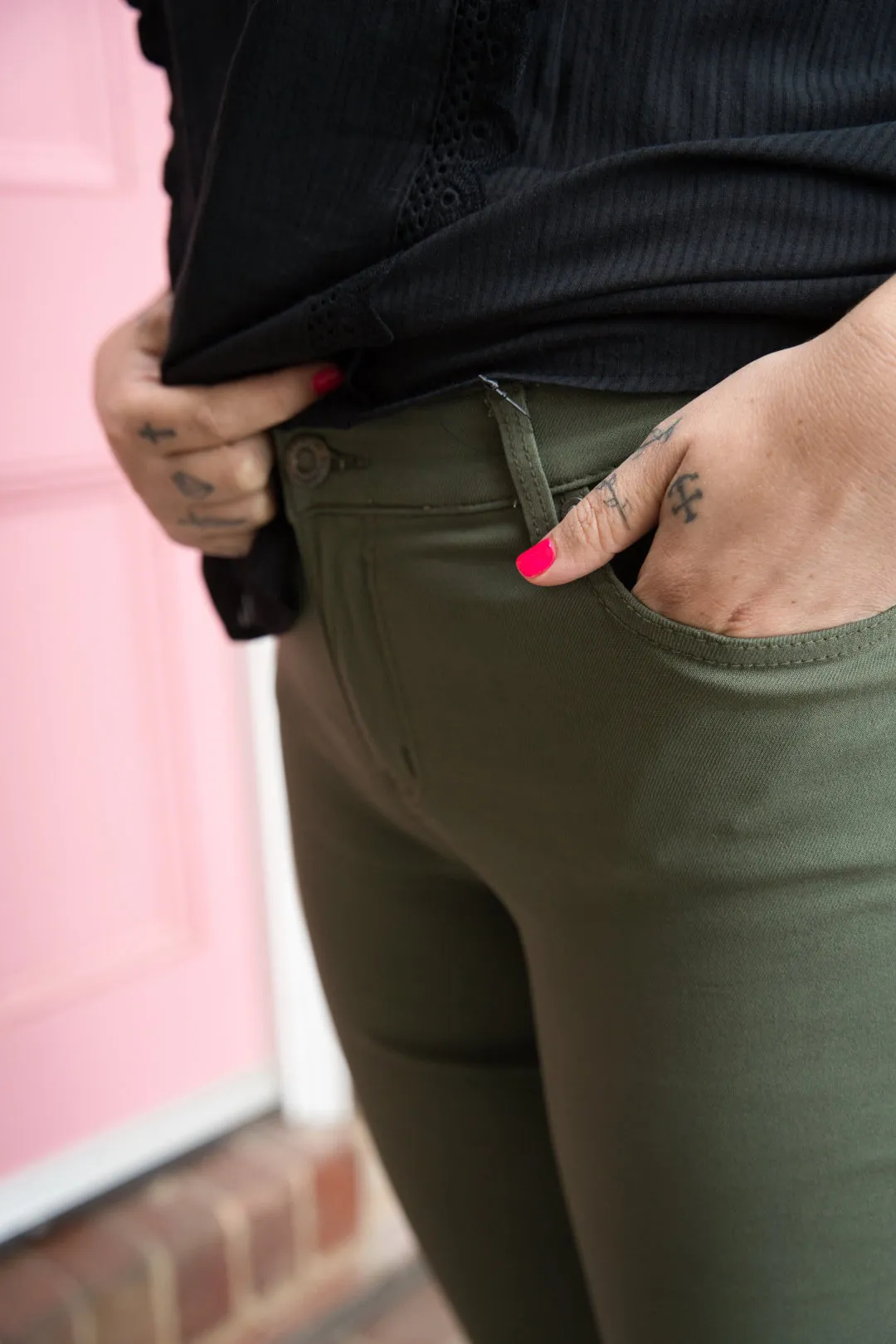 Tilly Pants - Khaki Mid Rise